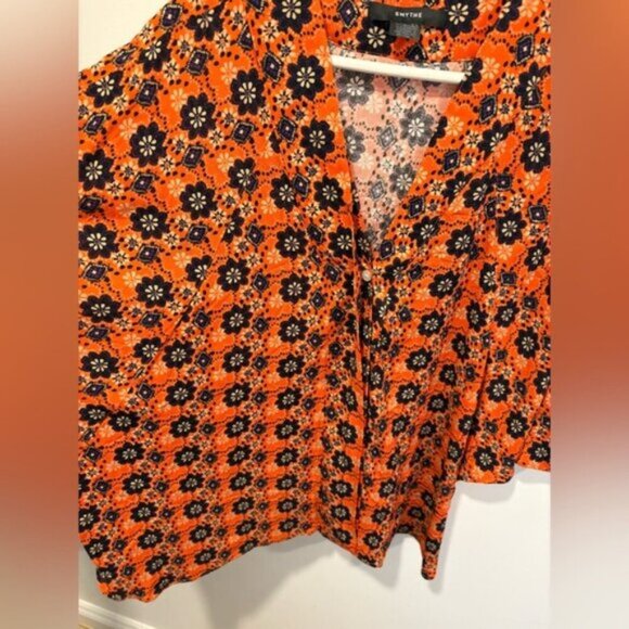 🌟 SMYTHE - TIE FRONT BLOUSE - Size Large - Oversized - Picture 4 of 9